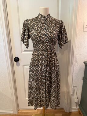 women navy dress Satin Slip Maxi Francesca Heart-Shaped Buttons Mini vintage charm Sophisticated satin Size:18 Coat
